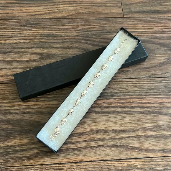 Jewelry - Elephant silver bracelet